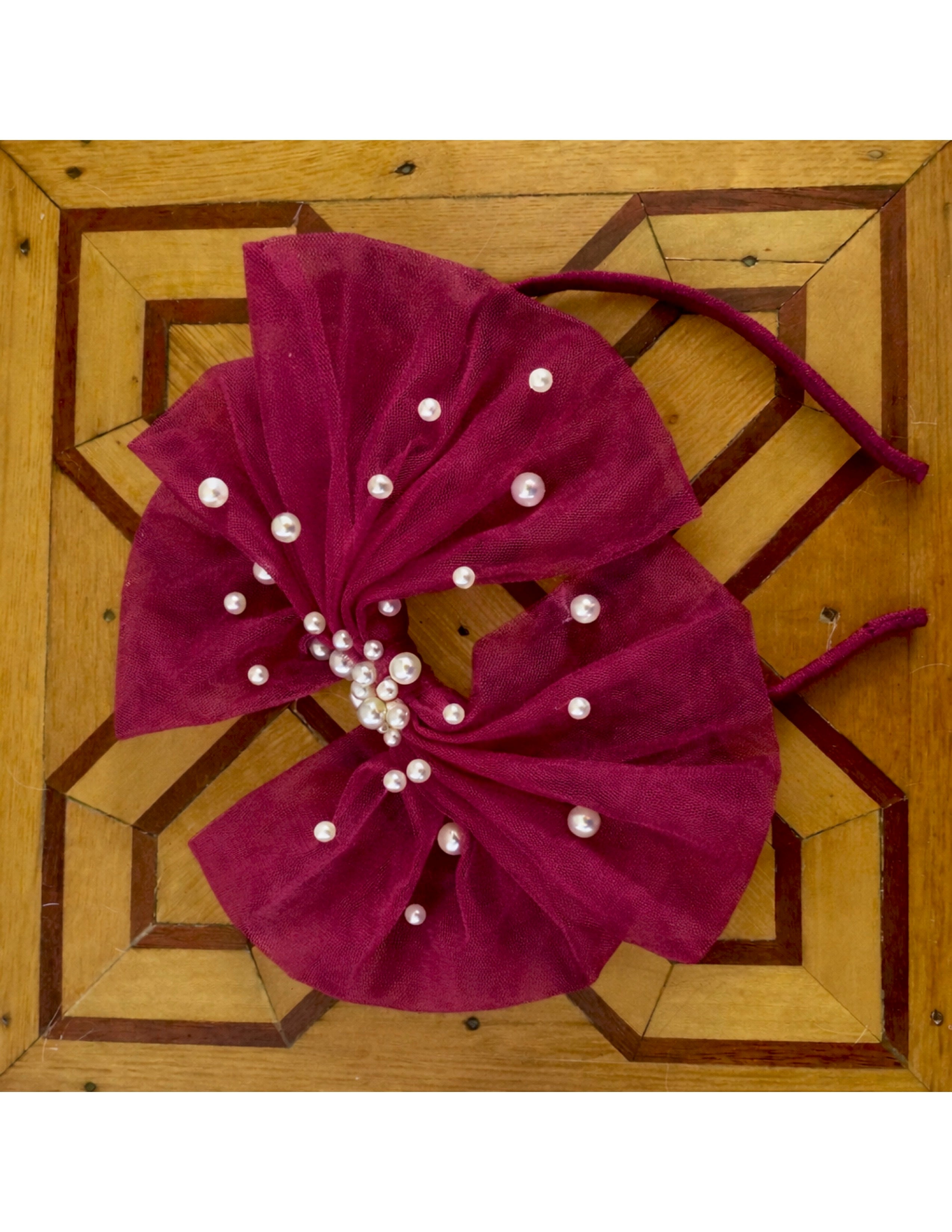 Diadema de tela de encaje