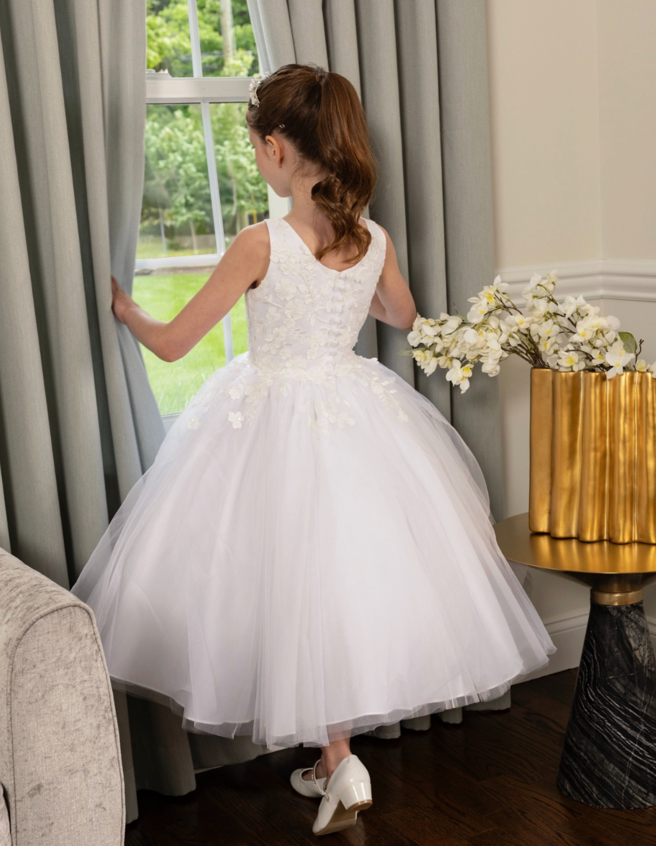 Sleeveless Lace Dress