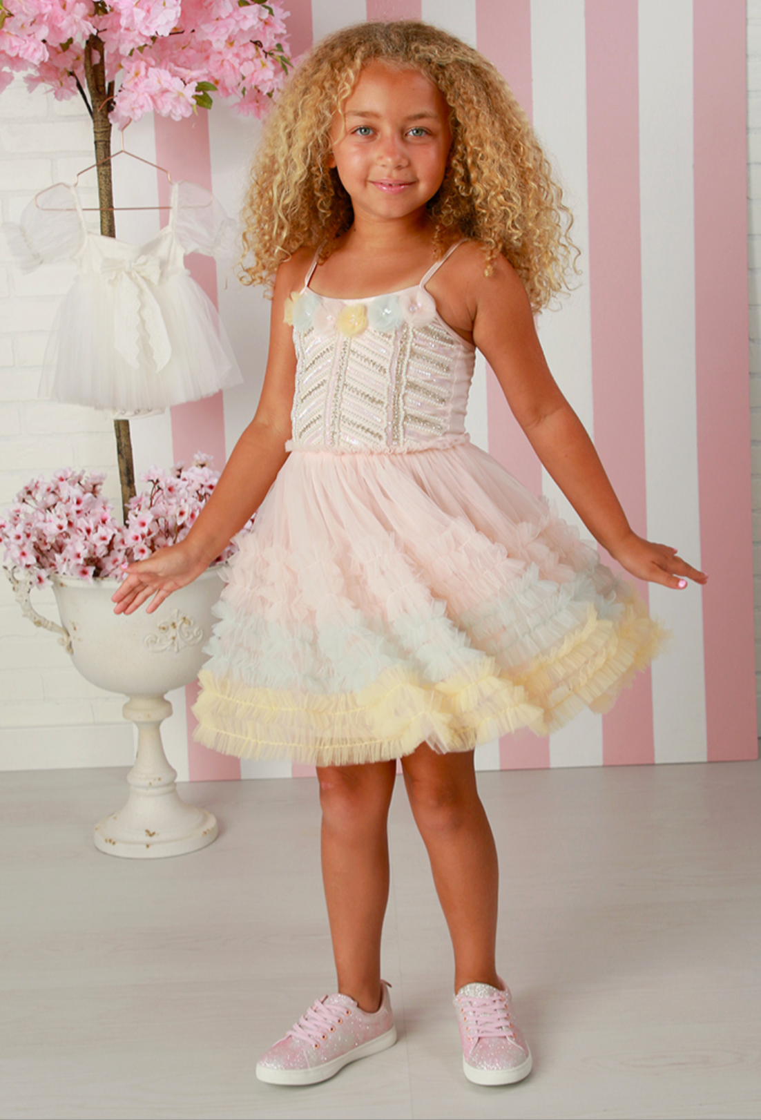 The Elodie in Pastel