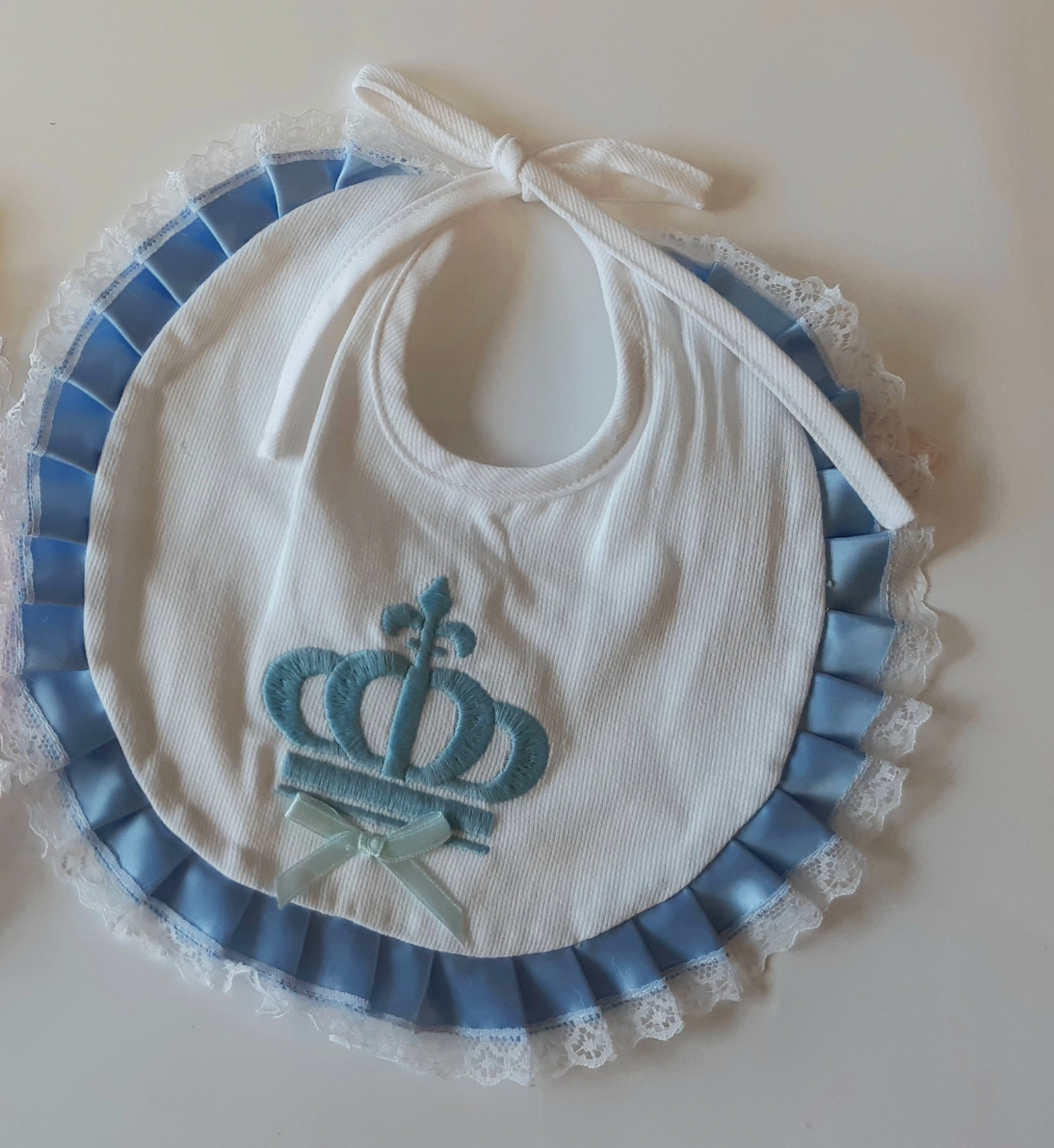 Crown Lace Bib