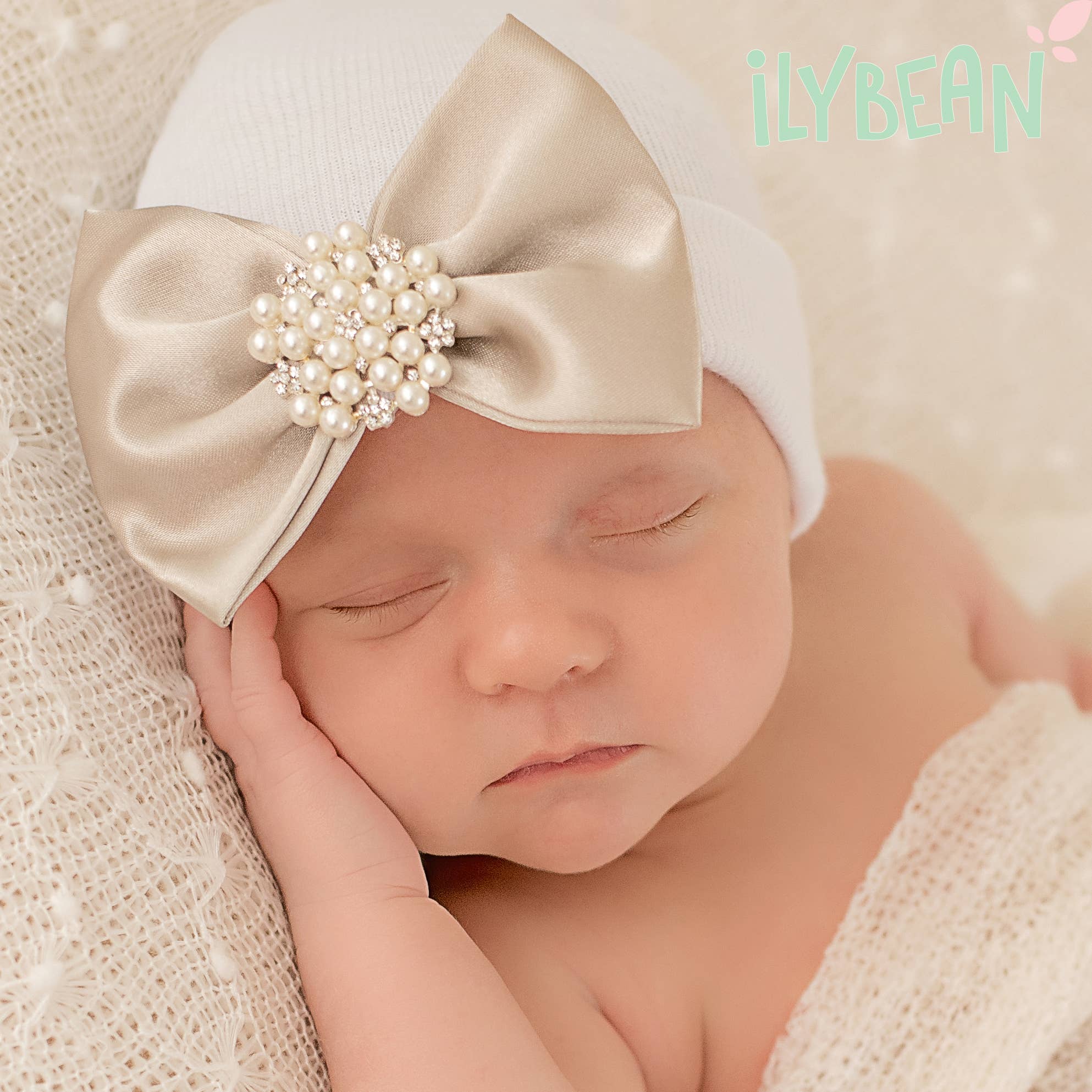Gorro de hospital para recién nacida GOLDIE Bow