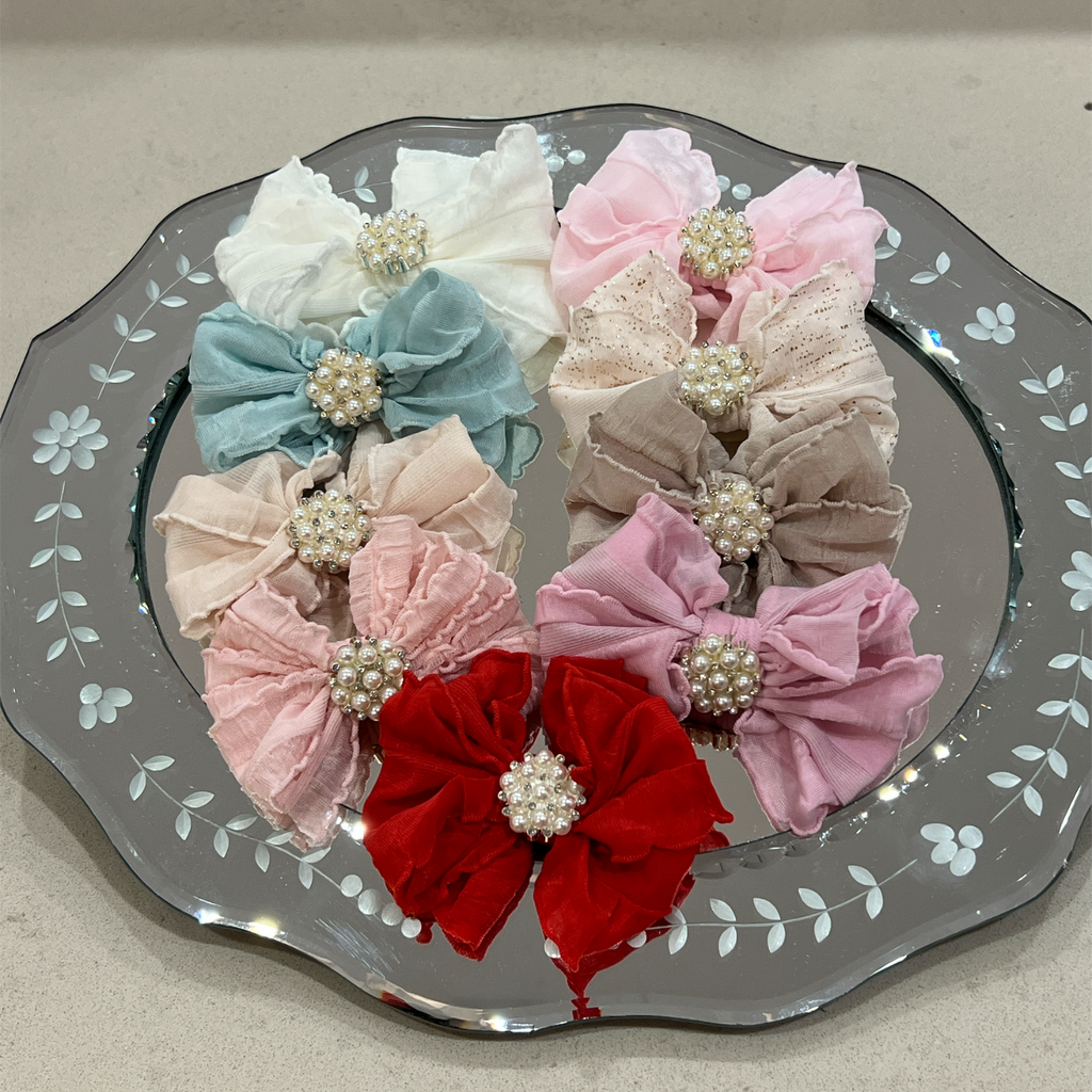Shabby Piggy Clips