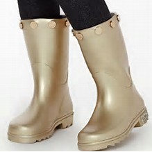 Botas de aceite y agua